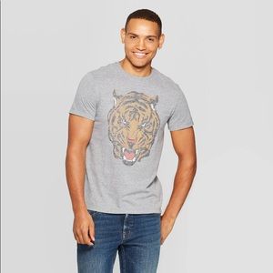 Men’s Printed Standard Fit Tiger Short Sleeve Tee